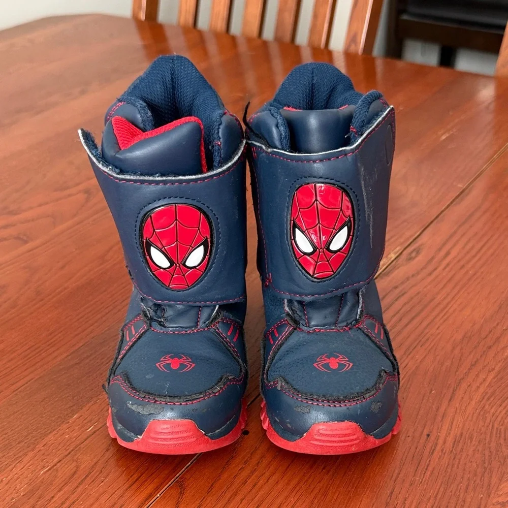 Marvel | Light Up Spider-Man Snowboots for Toddlers